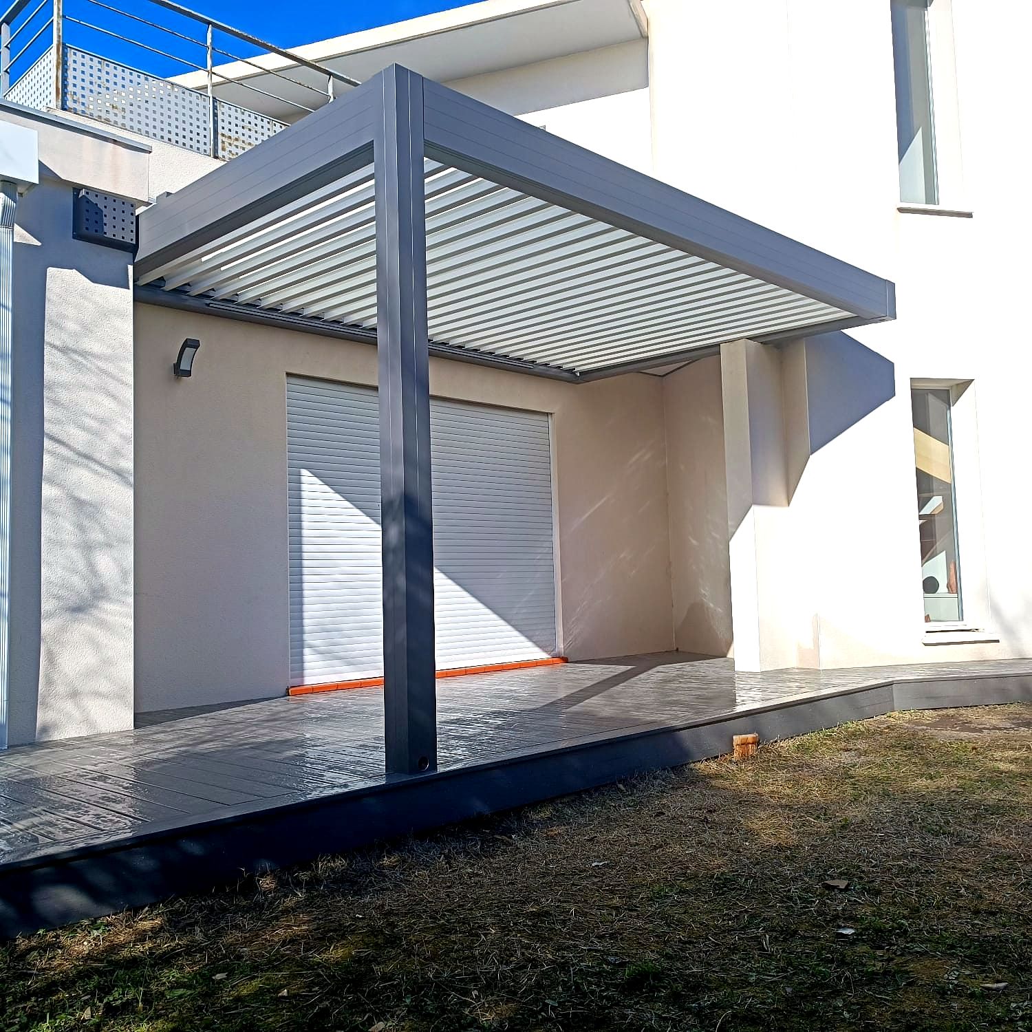 Une pièce en plus contre la maison