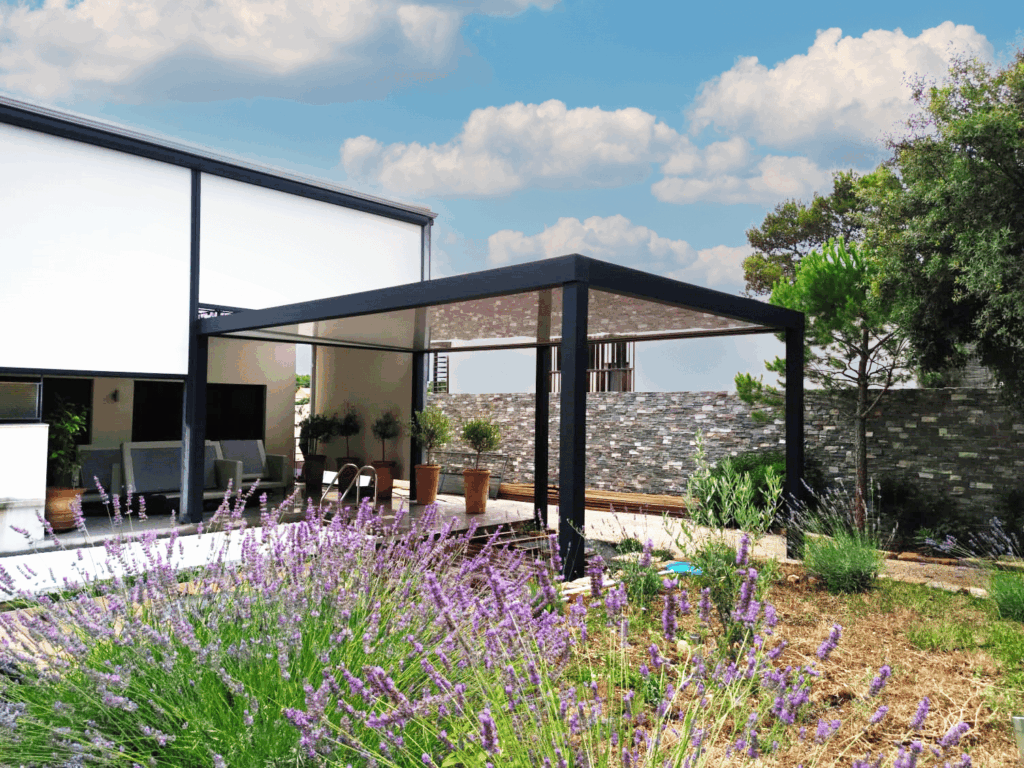 Pergola à toit fixe