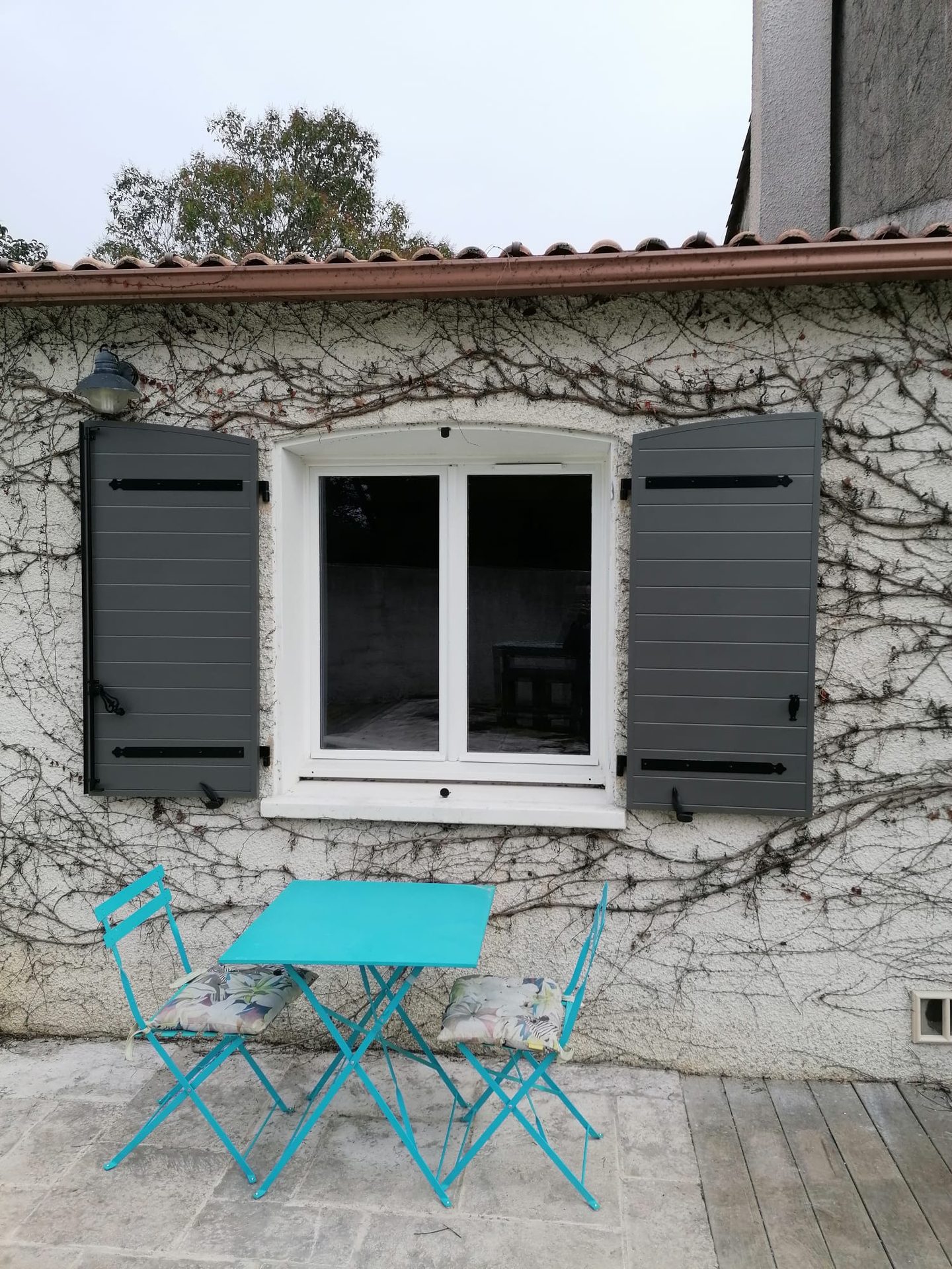 Le volet qui protège et habille votre façade